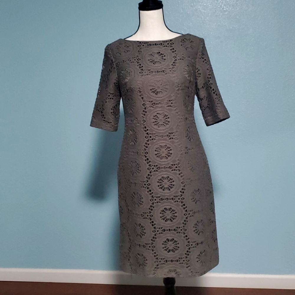 Adrianna Papell lace dress size 4